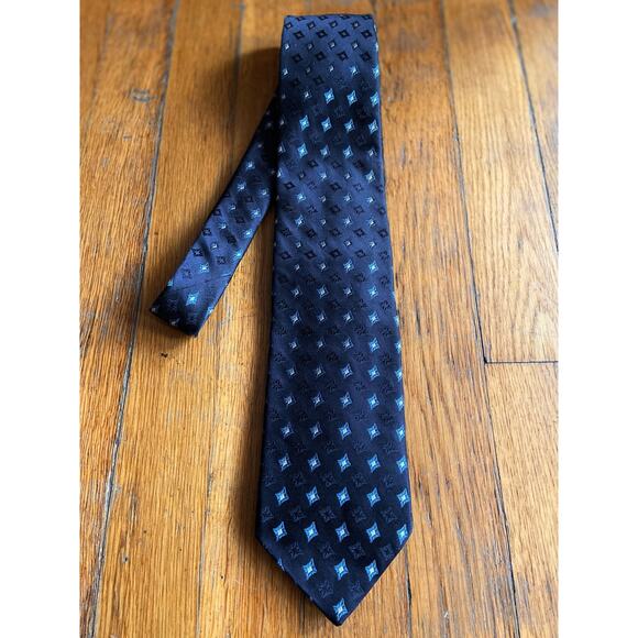 BOSS by Hugo Boss Navy/Silver Italian Made Silk Necktie - Picture 2 of 5